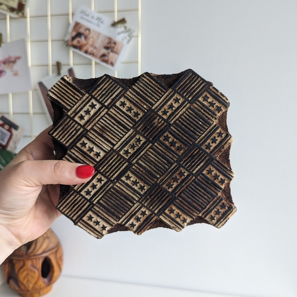 Vintage Hand-Carved Indian Wooden Textile Fabric Printing Block India - Picture 1 of 14